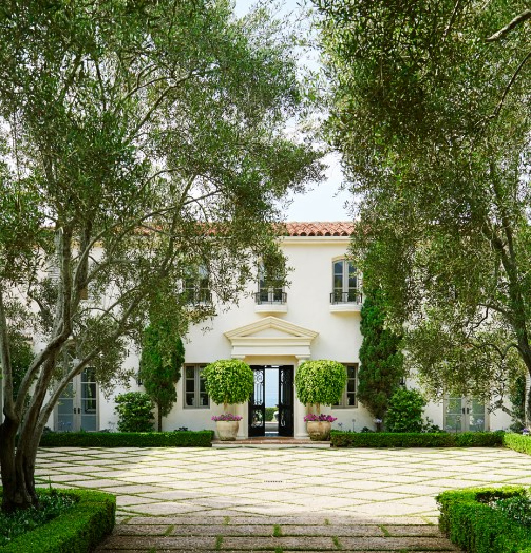 Mark D. Sikes Pacific Palisades house exterior in Veranda (Max Kim-Bee).