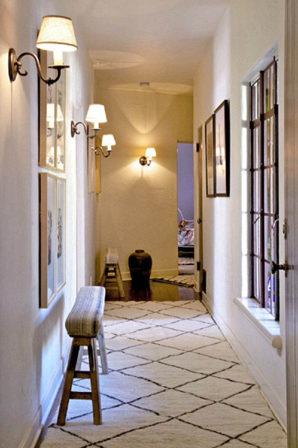Hallway in HOME AGAIN Nancy Meyers movie with Reese Witherspoon, Open Road Films 2017. #nancymeyershouse #homeagainmovie