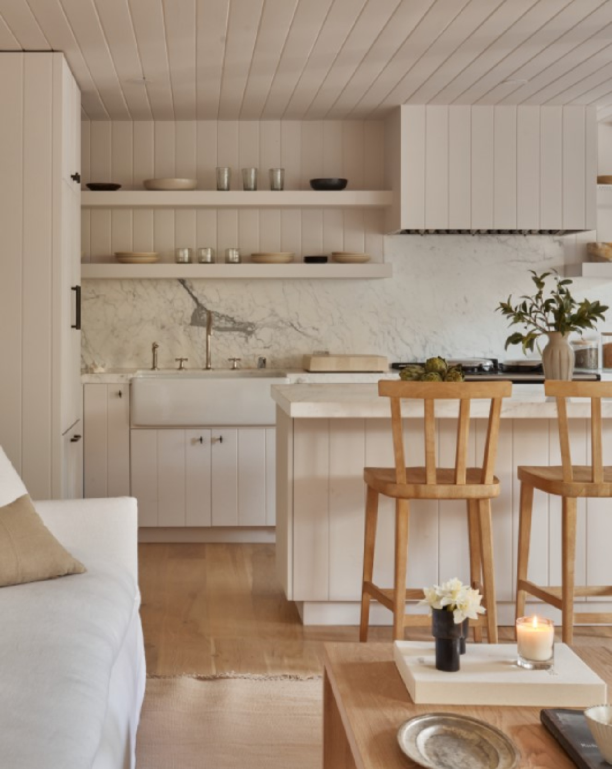Jenni Kayne Home kitchen. #californialuxe #neutralinteriors