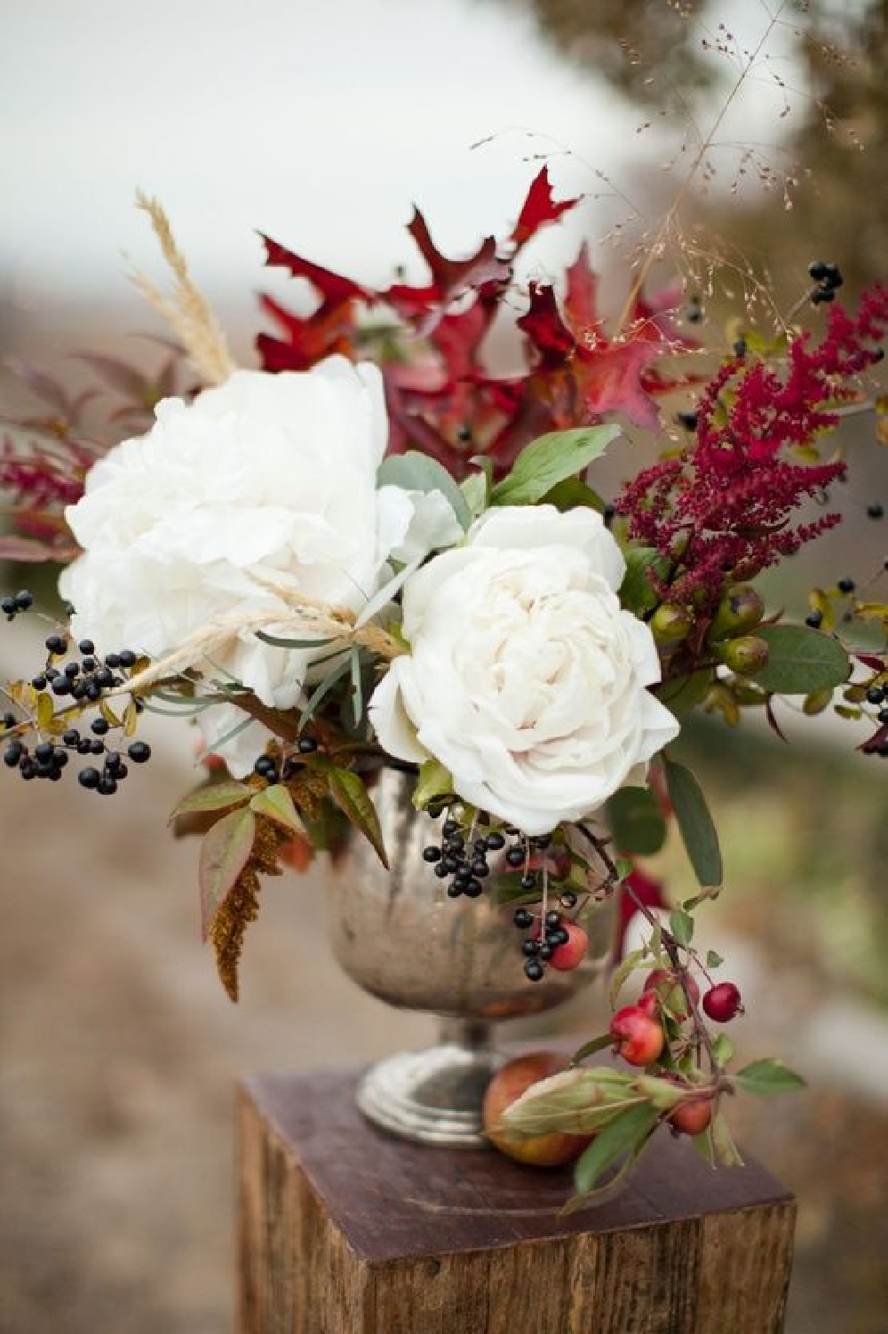 Beautiful fall floral centerpiece via AllThingsFarmer on Pinterest. #fallcenterpiece #fallflorals
