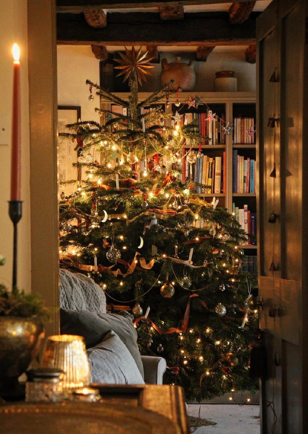 English country Christmas room with elegant tree decor, @myoldpub. #britishchristmas