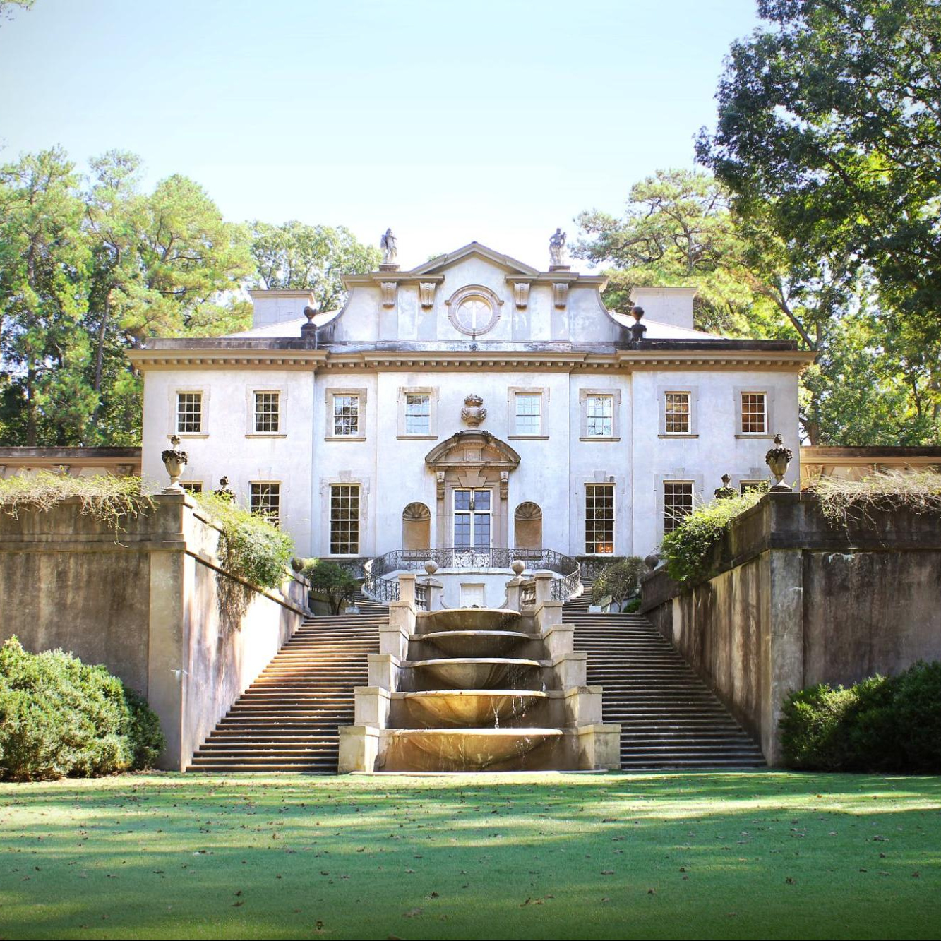 Magnificent 1926 swan house - Atlanta History Center.