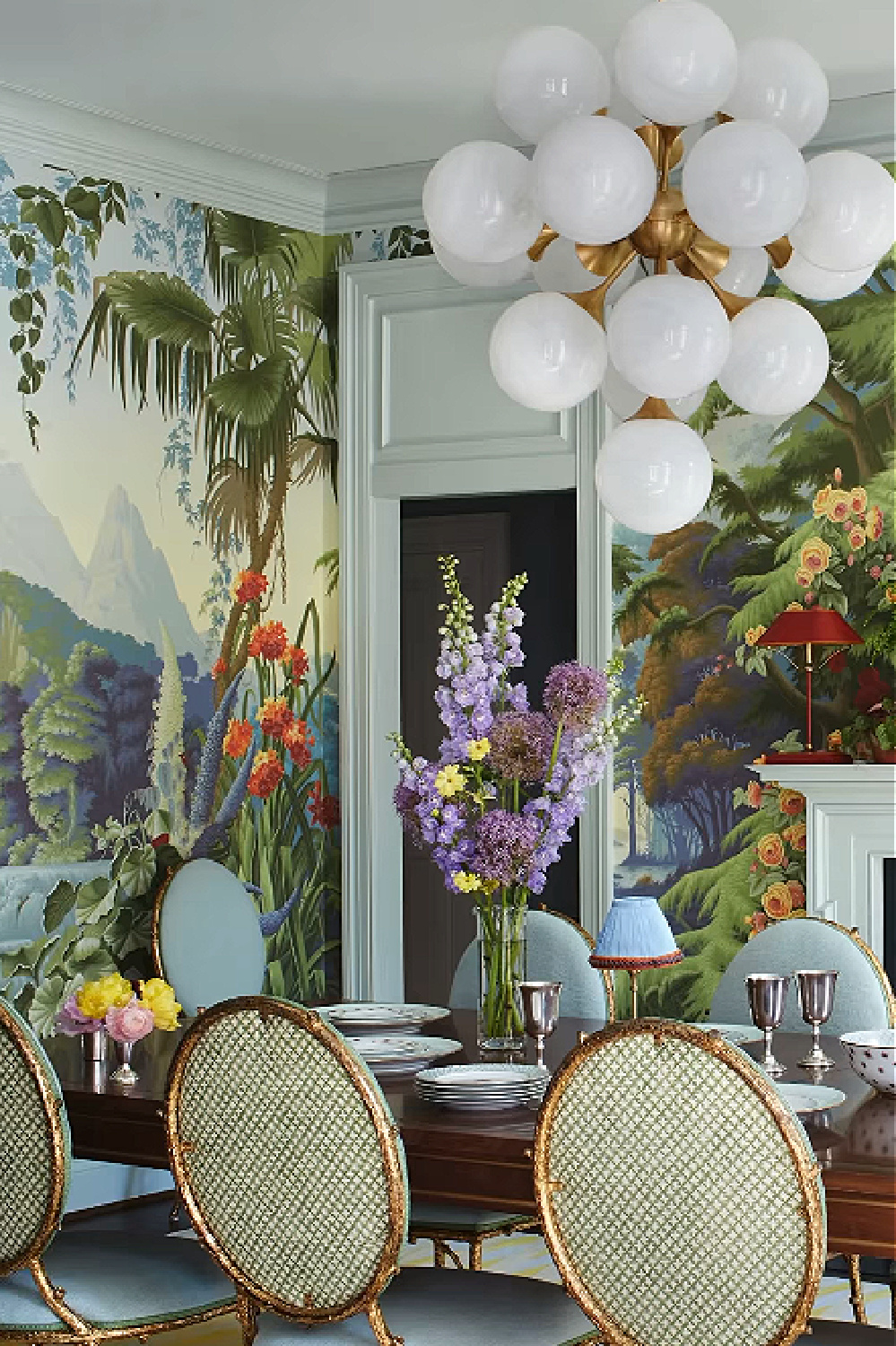 From Interiors for a Life in Good Taste (Rizzoli, 2025) by Caroline Gidiere, Photographs by Isabel Parra. #timelessinteriors