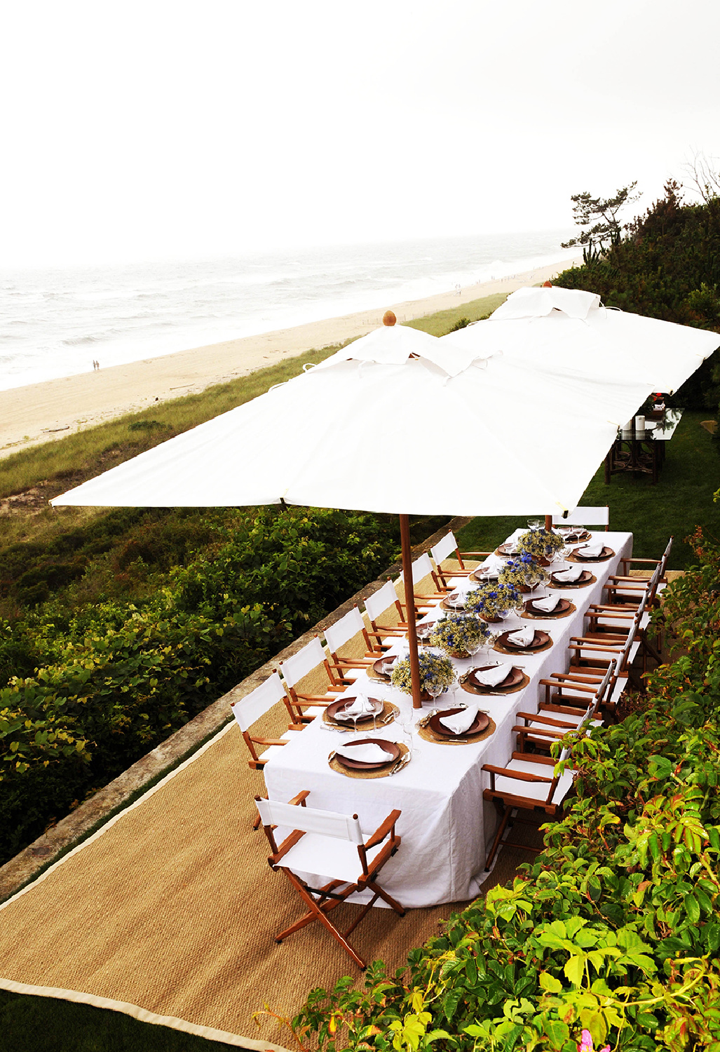 Outdoor dining - from Ricky Lauren's THE HAMPTONS: Food, Family, and History (Rizzoli).
