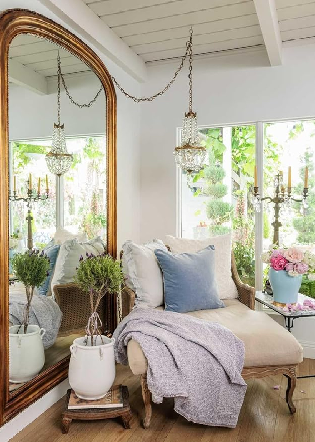 FRENCH FLAIR (CICO Books, 2025) by Fifi O'Neill and Mark Lohman. #frenchcountrydecor #frenchinteriors #countryfrenchstyle #ad