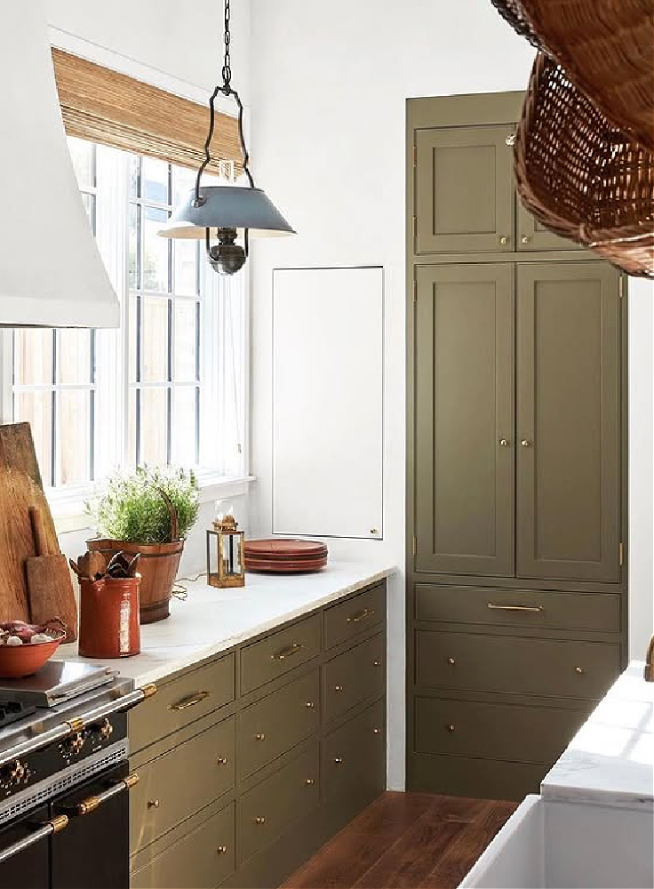 Shannon Bowers designed kitchen in Milieu Showhouse 2020.