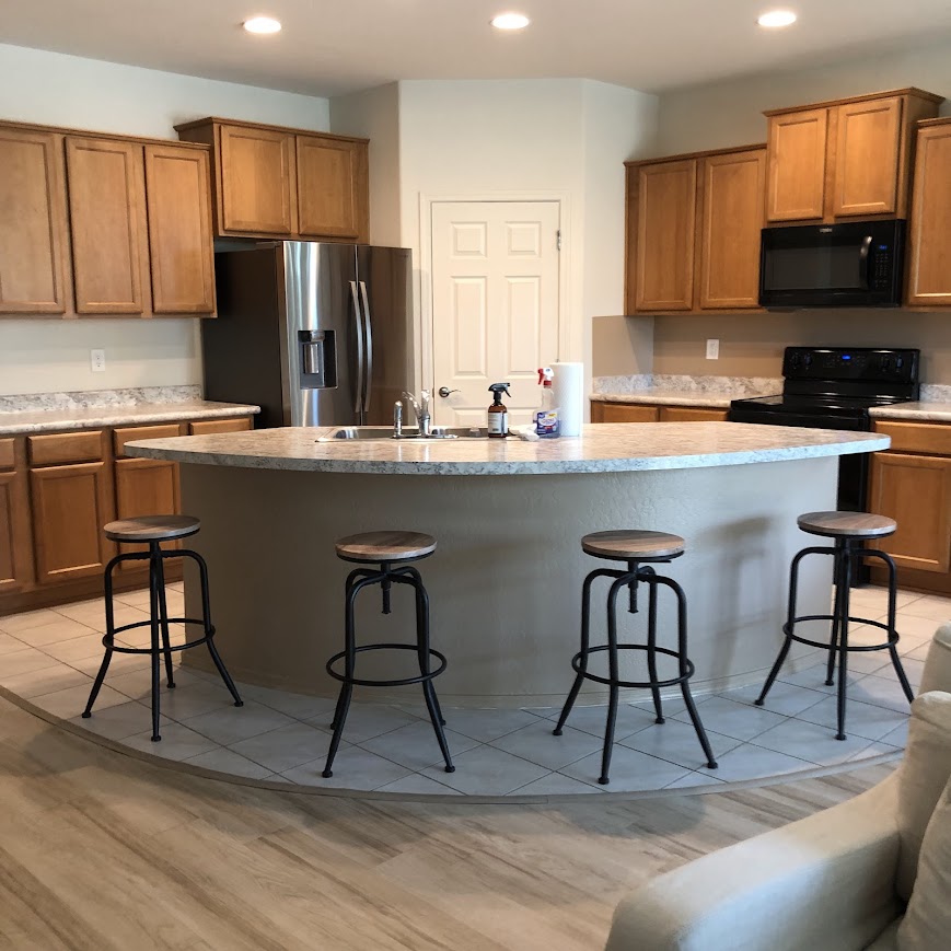 before: hello lovely's arizona snowbird kitchen before painting cabinets