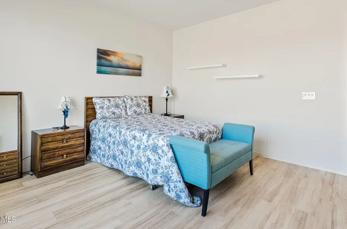 Snowbird sanctuary primary bedroom BEFORE