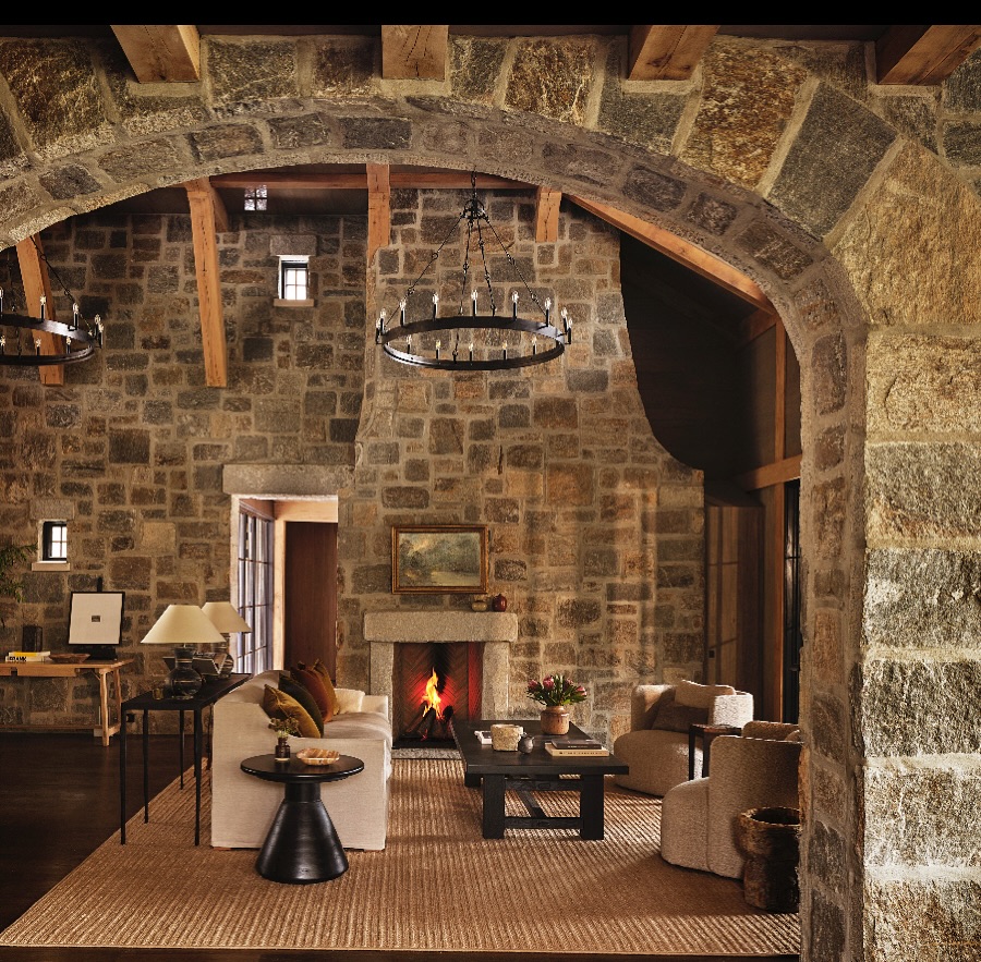 Jeffrey Dungan Architects - lstone walls arch detail. Photo: @wabranowicz