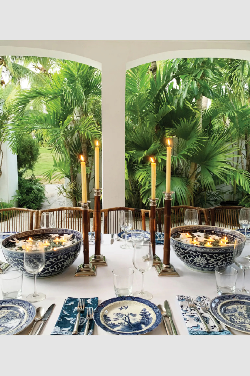 A beautiful tablescape from INDIA HICKS ENTERTAINING (Rizzoli, 2026)