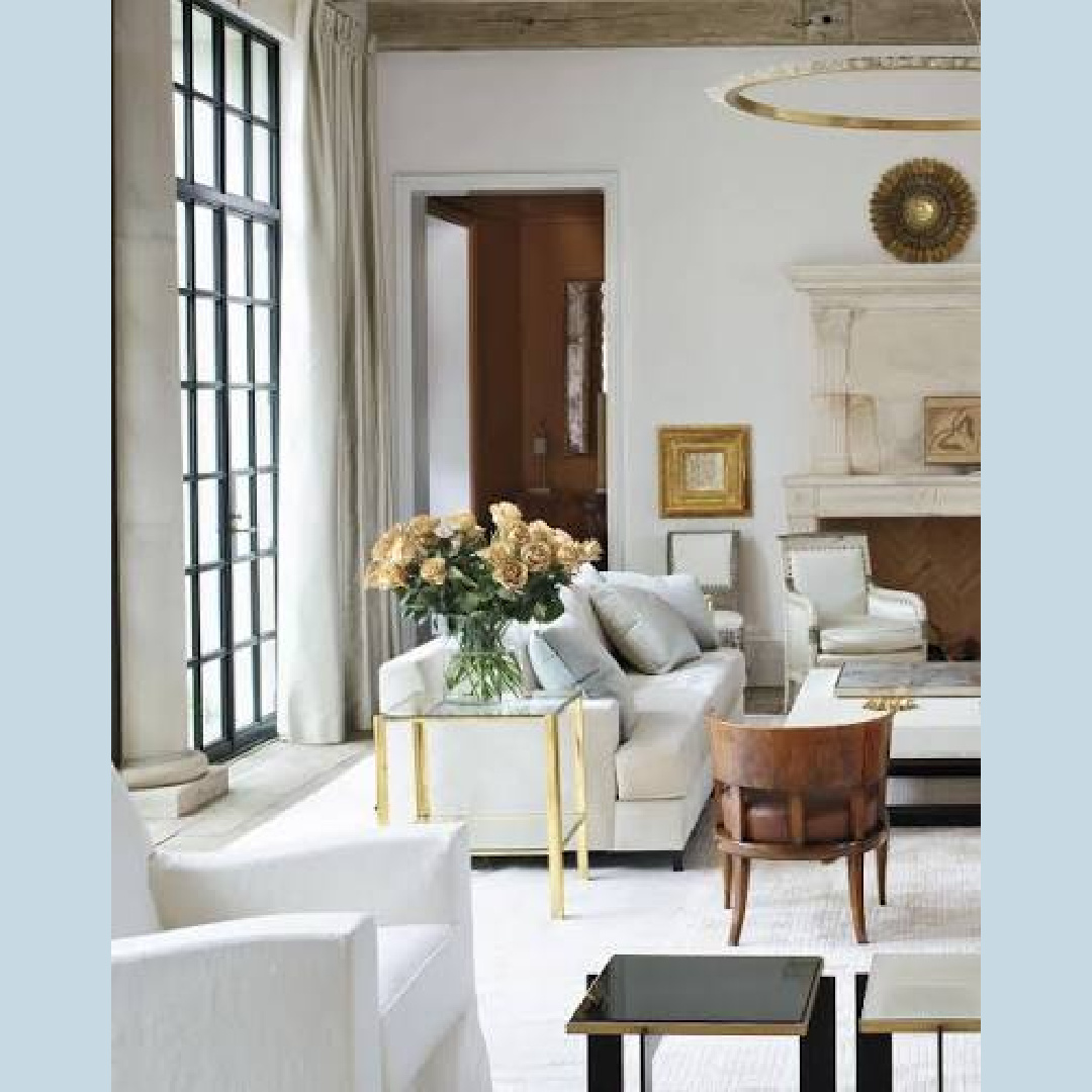 Suzanne Kasler living room in MILIEU (2023).